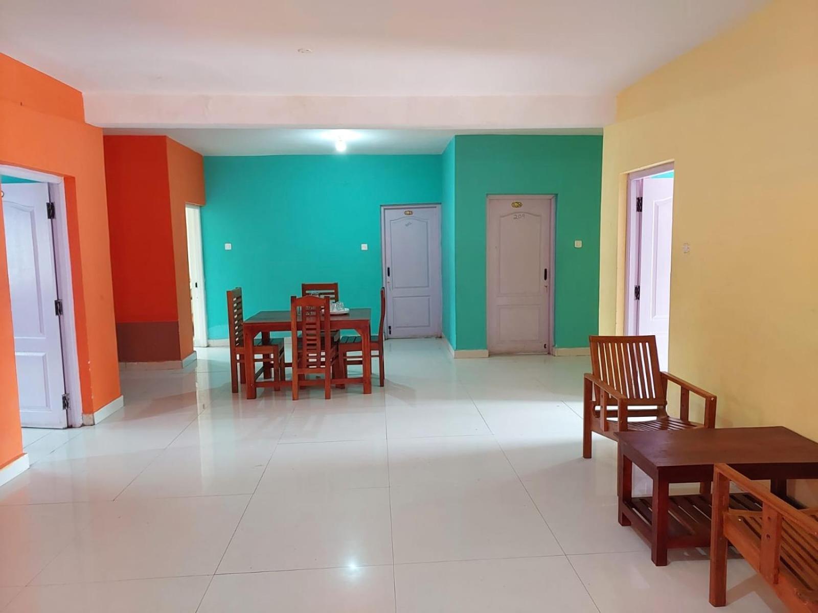 Memmsta Hotels 1510 - Ooty Εξωτερικό φωτογραφία